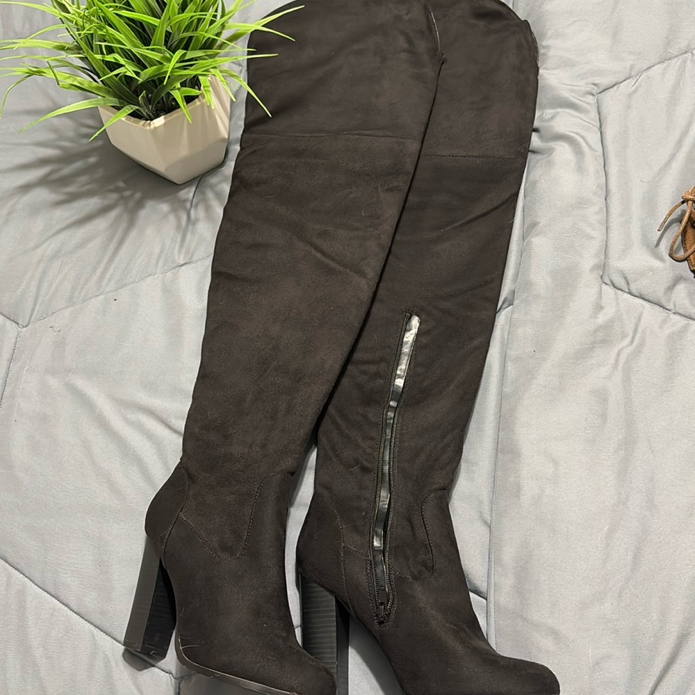 👢 Boots
